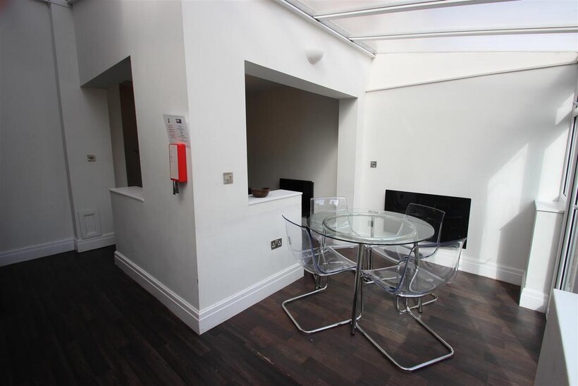 Kingston Road 5 bed house to rent - £5,000 pcm (£1,154 pw)