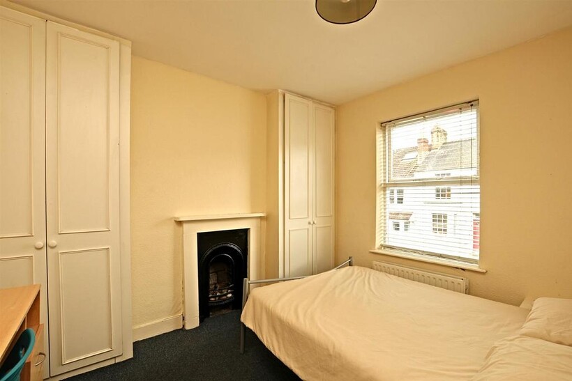 53 James StreetOxford 5 bed house to rent - £3,683 pcm (£850 pw)