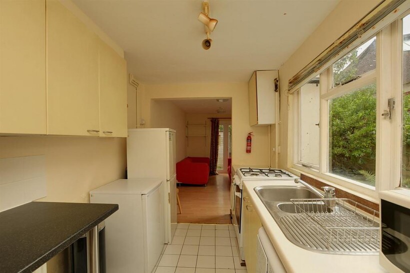 53 James StreetOxford 5 bed house to rent - £3,683 pcm (£850 pw)