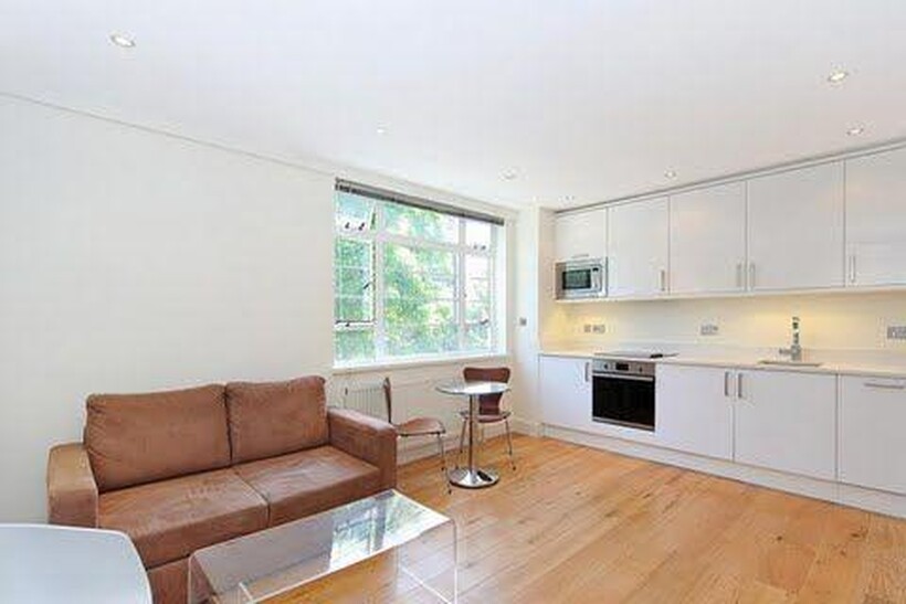 Chelsea, London SW3 1 bed apartment to rent - £3,142 pcm (£725 pw)
