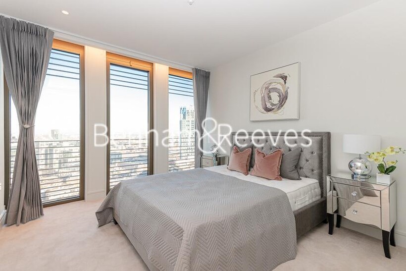 Houndsditch,  City EC3A 1 bed apartment to rent - £4,767 pcm (£1,100 pw)