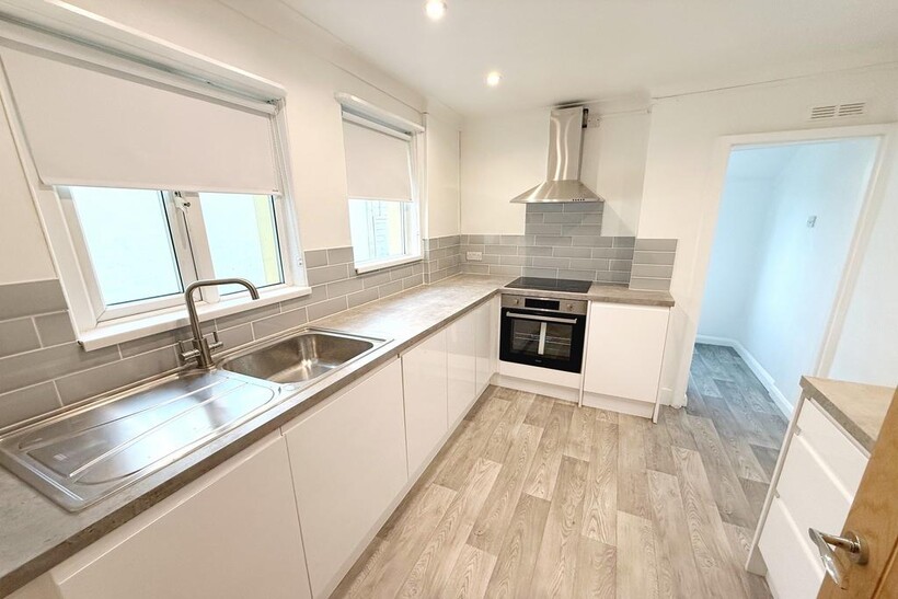 Norway Street, Portslade BN41 3 bed terraced house to rent - £1,800 pcm (£415 pw)