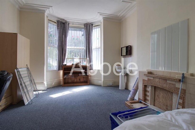 Hyde Park Road, Hyde Park, Leeds 9 bed house to rent - £4,624 pcm (£1,067 pw)