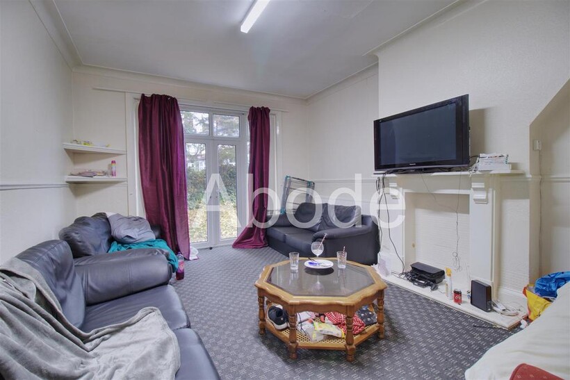 St Michaels Villas, Headingley, Leeds 8 bed house to rent - £5,027 pcm (£1,160 pw)
