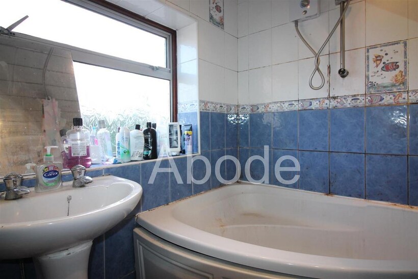 Mayville Road, Hyde Park, Leeds 3 bed house to rent - £1,820 pcm (£420 pw)