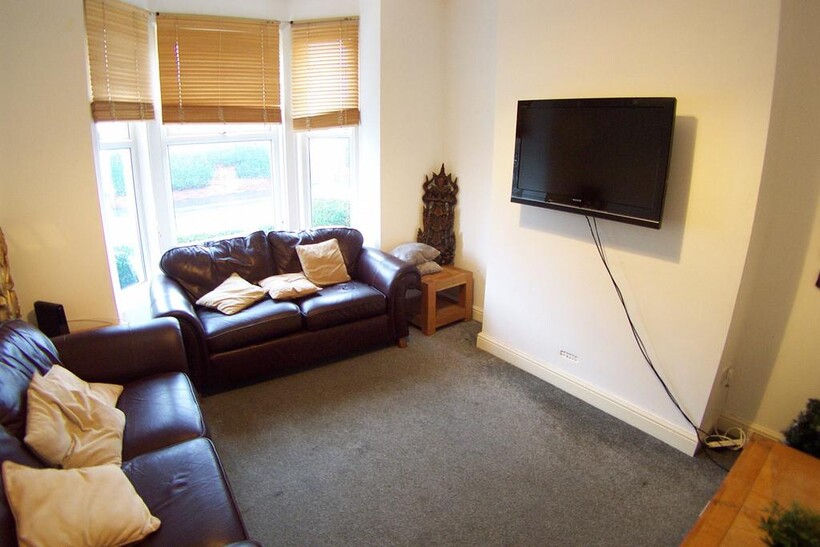 Walmsley Road, Leeds 5 bed house to rent - £607 pcm (£140 pw)
