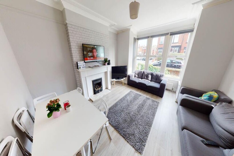 Estcourt Terrace, Leeds 7 bed house to rent - £585 pcm (£135 pw)