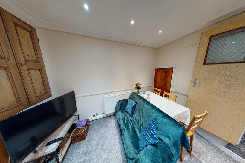 Pearson Terrace, Leeds 3 bed house to rent - £650 pcm (£150 pw)