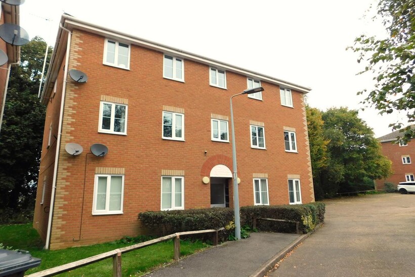 Finbars Walk, Ipswich IP4 1 bed apartment to rent - £795 pcm (£183 pw)