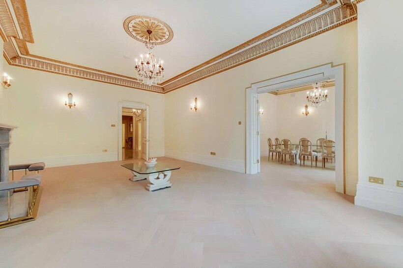 Albert Hall Mansions, Knightsbridge... 3 bed flat to rent - £17,333 pcm (£4,000 pw)