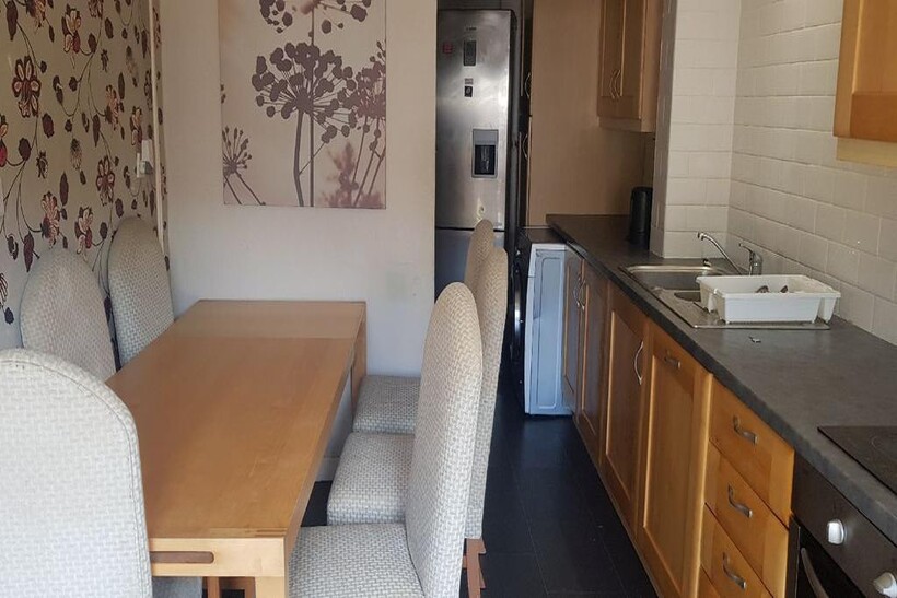Birmingham B16 1 bed in a house share to rent - £500 pcm (£115 pw)