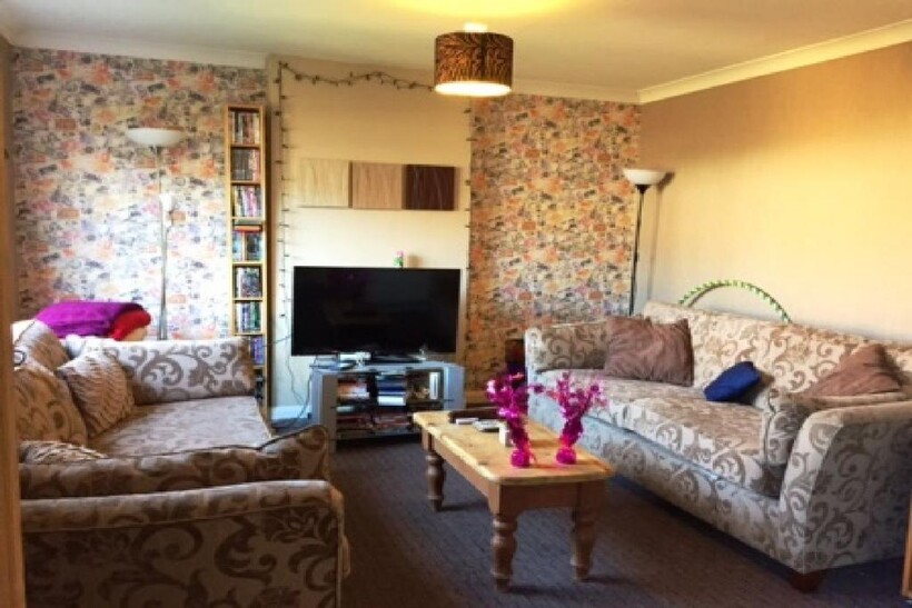 Birmingham B16 1 bed in a house share to rent - £500 pcm (£115 pw)