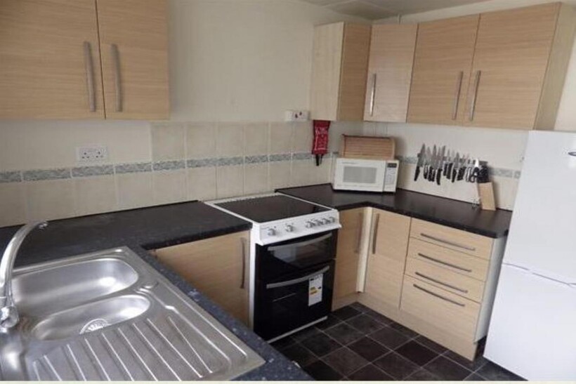 Blake Road, Cirencester GL7 4 bed house share to rent - £1,840 pcm (£425 pw)