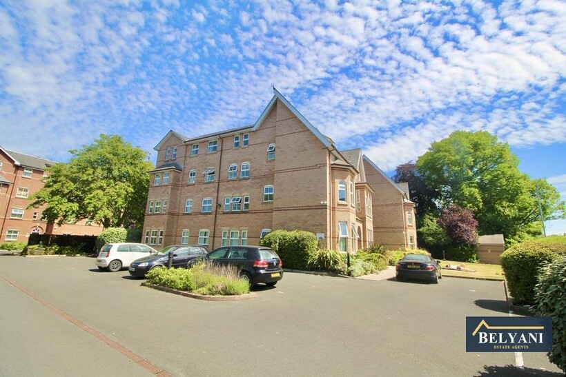 Hart Road, Manchester M14 2 bed flat to rent - £1,180 pcm (£272 pw)