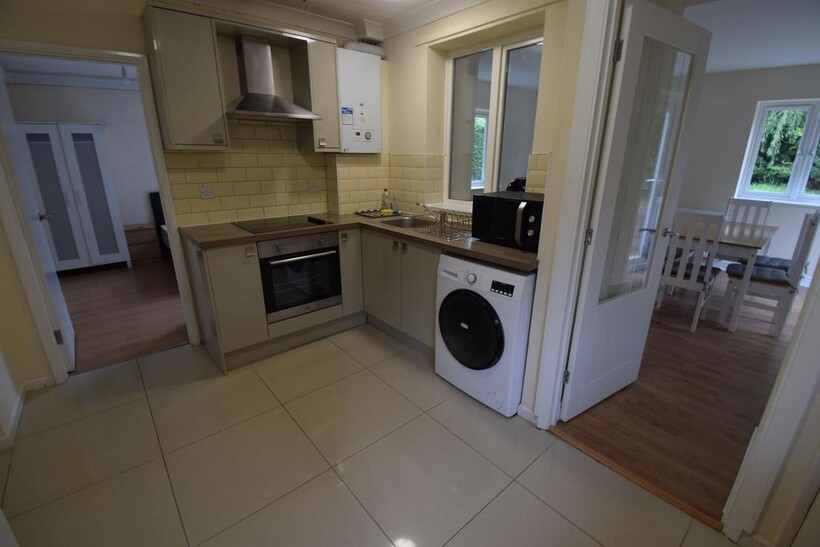 Brereton Close, Norwich, NR5 5 bed end of terrace house to rent - £2,950 pcm (£681 pw)