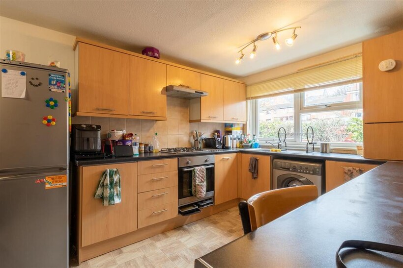 Kendal Close, Hyde Park, Leeds 3 bed house to rent - £1,859 pcm (£429 pw)