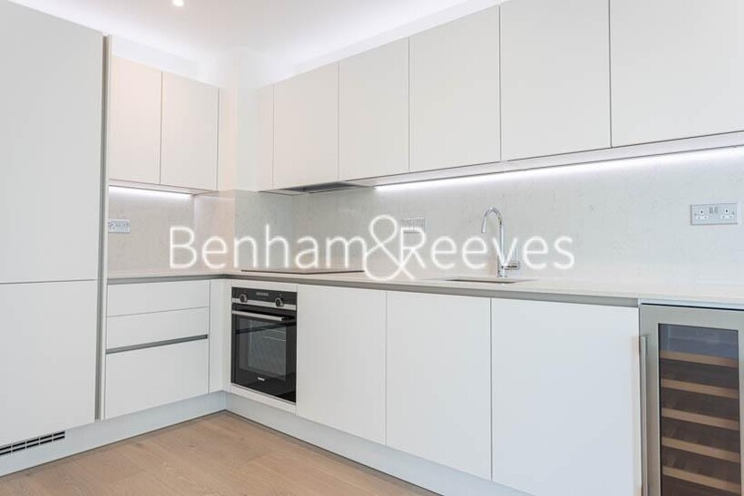 Brigadier Walk, Woolwich SE18 1 bed apartment to rent - £1,900 pcm (£438 pw)