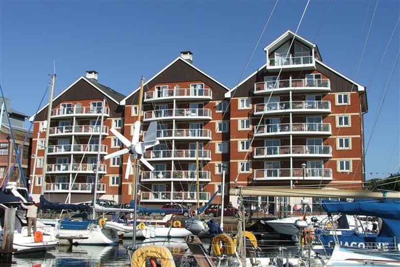 Neptune Square, Ipswich IP4 2 bed apartment to rent - £975 pcm (£225 pw)