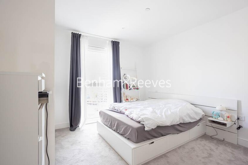 Anderson Road,  Kidbrooke SE3 2 bed apartment to rent - £2,300 pcm (£531 pw)
