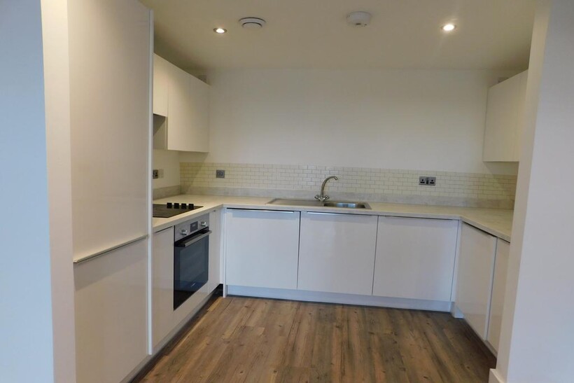 Ballantyne Drive, Colchester CO2 1 bed flat to rent - £895 pcm (£207 pw)