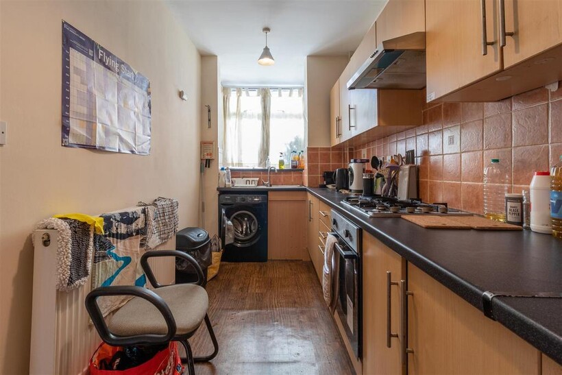 Royal Park Mount, Hyde Park, Leeds 3 bed house to rent - £1,898 pcm (£438 pw)