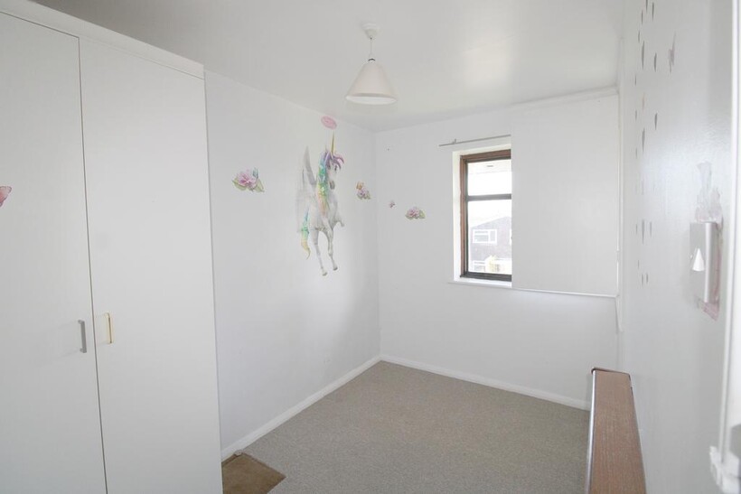 High Street, Elstree WD6 2 bed maisonette to rent - £1,700 pcm (£392 pw)