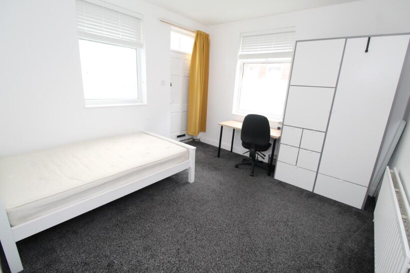 Mettham Street, Nottingham NG7 4 bed detached house to rent - £1,560 pcm (£360 pw)