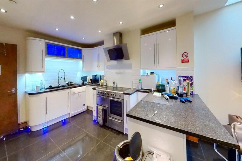 127 Heeley Road Kitchen.jpg