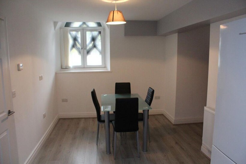 Holly Road, Kensington, Liverpool 2 bed flat to rent - £997 pcm (£230 pw)