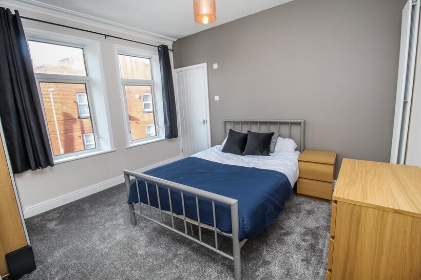 Mitford Road, Armley, LS12 1 bed in a house share to rent - £470 pcm (£108 pw)