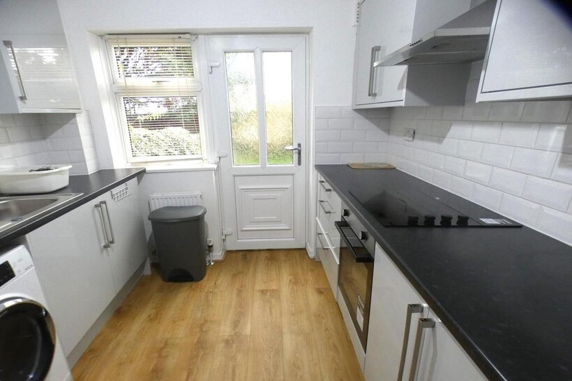 Chapel Road, Prestwich, M25 2 bed semi-detached house to rent - £1,195 pcm (£276 pw)