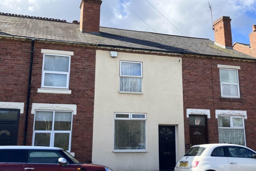 Broad Lane, Walsall WS3 2 bed terraced house to rent - £875 pcm (£202 pw)