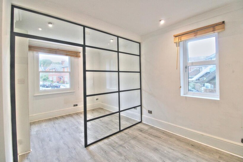 Meads Street, Eastbourne BN20 1 bed apartment to rent - £875 pcm (£202 pw)