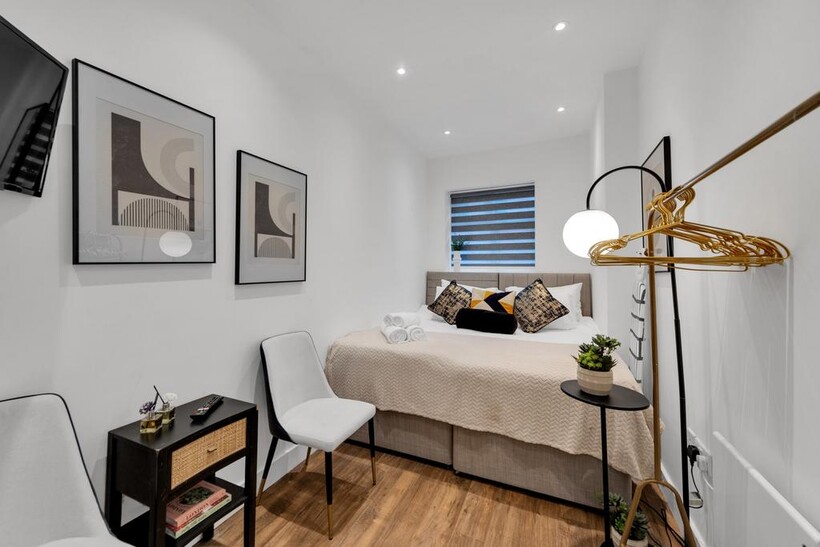 Broadway, London W13 1 bed serviced apartment to rent - £3,480 pcm (£803 pw)