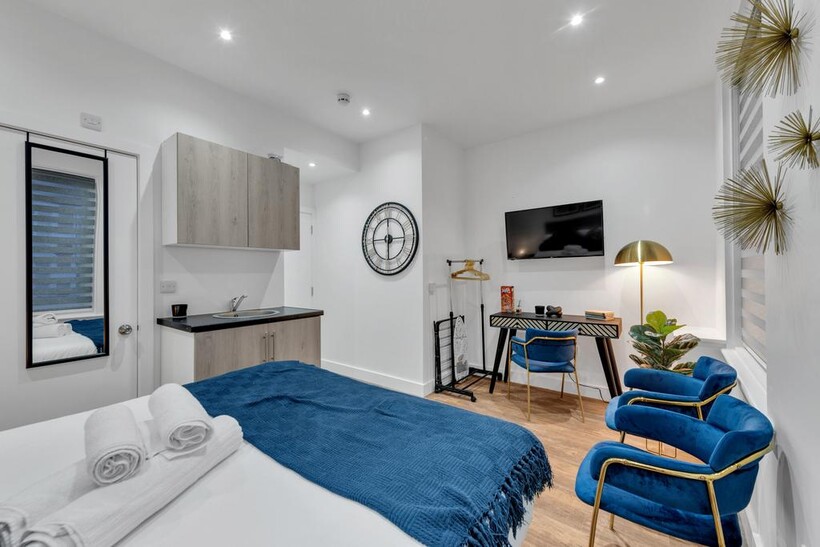 Broadway, London W13 1 bed serviced apartment to rent - £3,480 pcm (£803 pw)