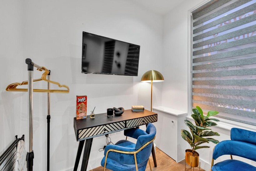 Broadway, London W13 1 bed serviced apartment to rent - £3,480 pcm (£803 pw)