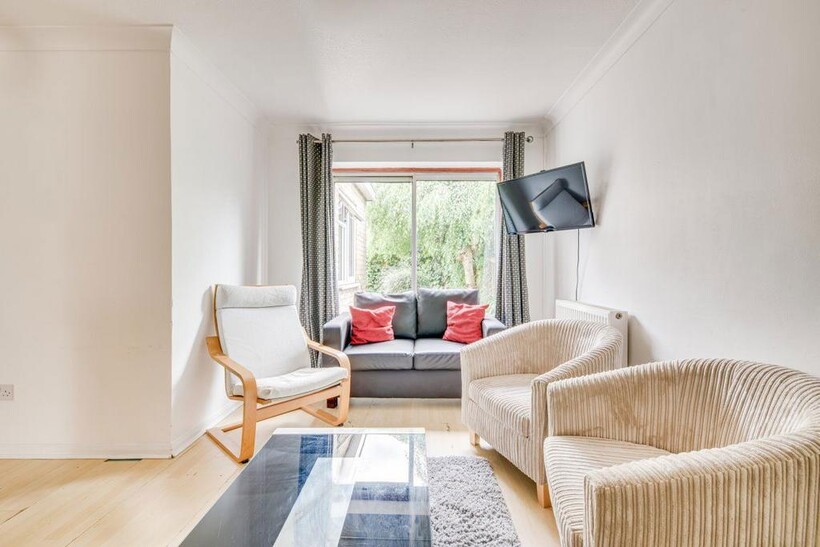 St Michaels Place, Canterbury 6 bed house to rent - £3,475 pcm (£802 pw)