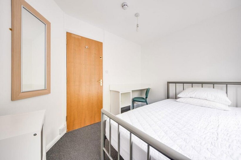 Godden Road, Canterbury 6 bed house to rent - £1,811 pcm (£418 pw)