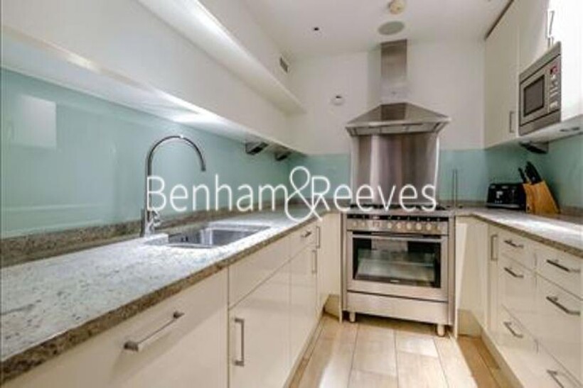 Young Street, London W8 2 bed apartment to rent - £7,800 pcm (£1,800 pw)