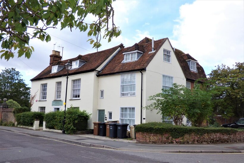 Church Close, Andover SP10 1 bed flat to rent - £695 pcm (£160 pw)