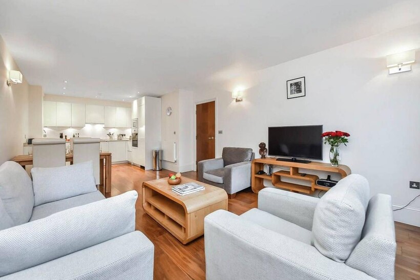 Tavistock Place, Bloomsbury, London... 2 bed flat to rent - £7,666 pcm (£1,769 pw)