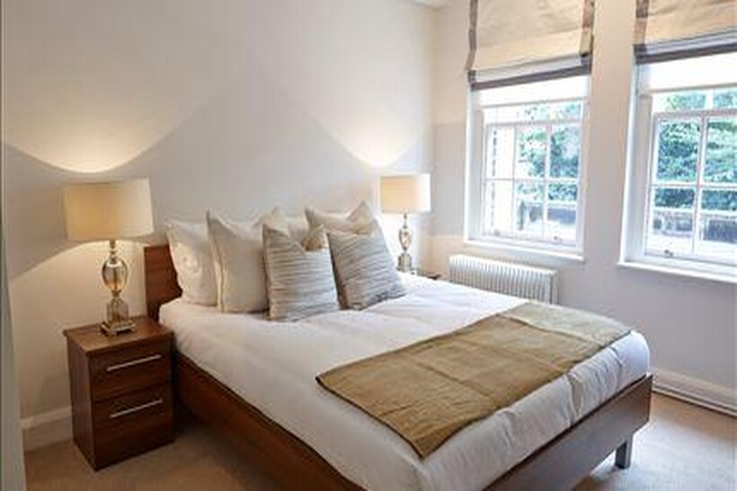 Fulham Road, London SW3 2 bed flat to rent - £4,550 pcm (£1,050 pw)