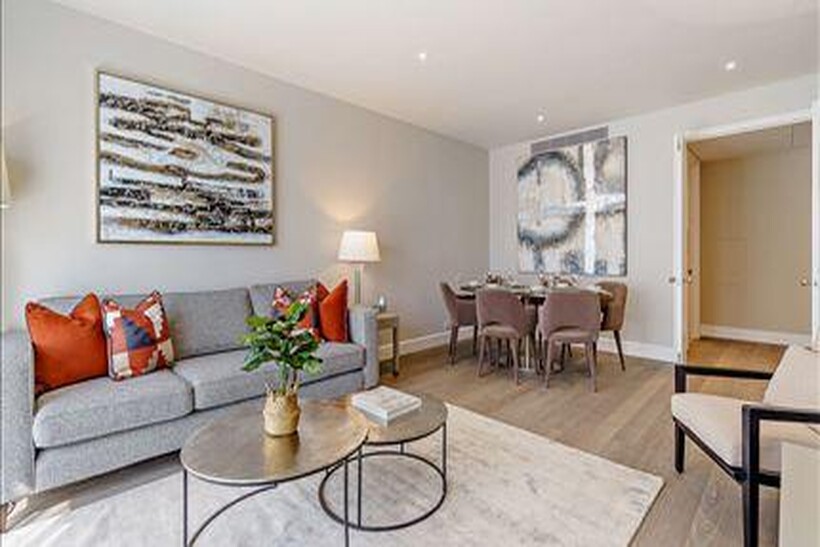 Westferry Circus, London E14 2 bed flat to rent - £4,182 pcm (£965 pw)