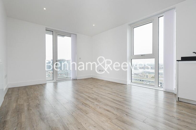 Plumstead Road, Woolwich SE18 2 bed apartment to rent - £2,300 pcm (£531 pw)