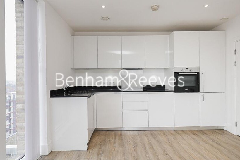Plumstead Road, Woolwich SE18 2 bed apartment to rent - £2,300 pcm (£531 pw)