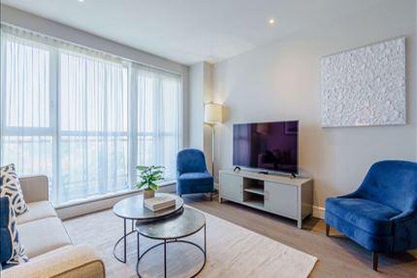 Westferry Circus, London E14 2 bed flat to rent - £4,117 pcm (£950 pw)