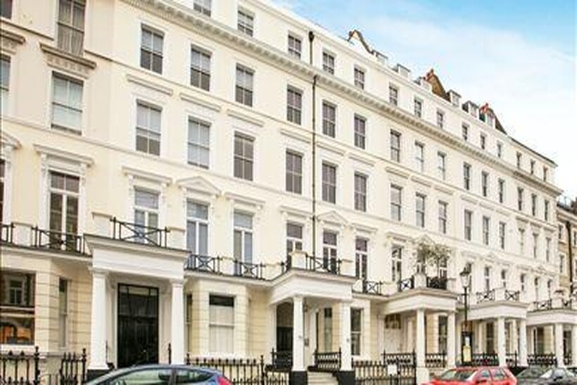 Lexham Gardens, London W8 2 bed flat to rent - £4,008 pcm (£925 pw)