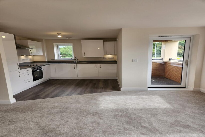 VESPASIAN ROAD MK11 2 bed flat to rent - £1,450 pcm (£335 pw)