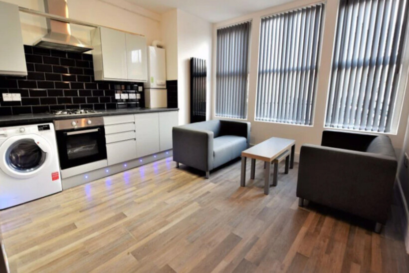 Leeds LS6 3 bed flat to rent - £1,650 pcm (£381 pw)