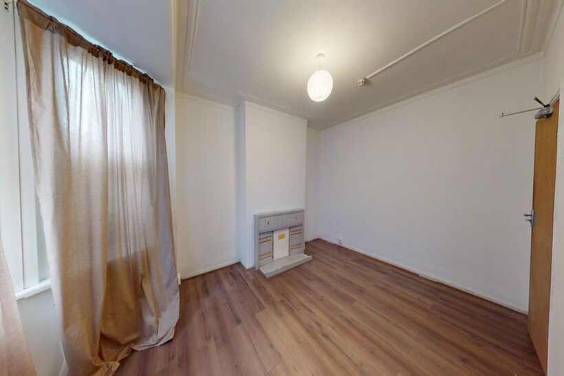 Saxon R1 1 bed in a house share to rent - £775 pcm (£179 pw)